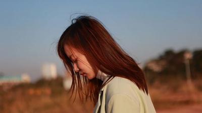 八字木和火姓吴女孩叫什么名字好呢